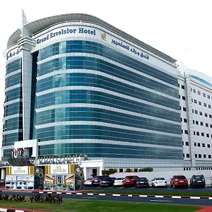 فندق جراند إكسلسيور - بر